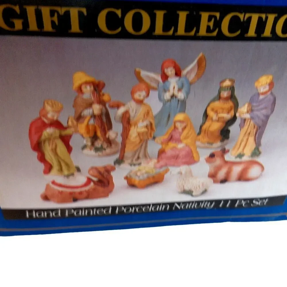 Vintage Nativity Set Christmas Gift Collection Hand Painted Set of 11